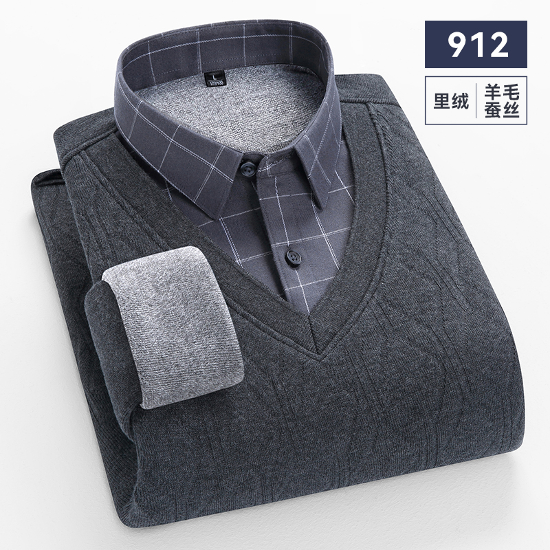 912